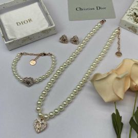 Picture of Dior Sets _SKUDiorsuits05cly608458